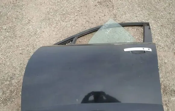 Infiniti FX Front door juodos