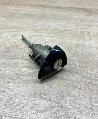 Mercedes-Benz E W211 Front door lock (next to the handle) 5WK49022