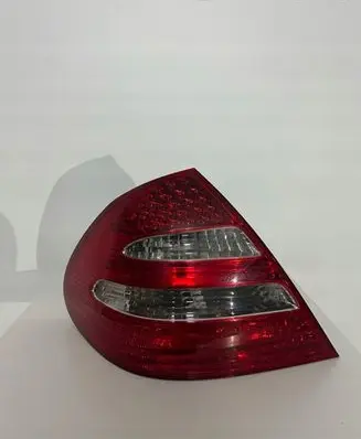 Mercedes-Benz E W212 Rear/tail lights A2118200564