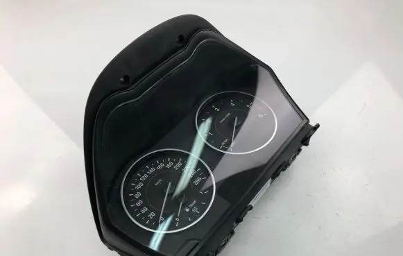 BMW 1 F20 F21 Speedometer (instrument cluster) 9232891