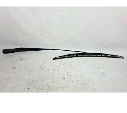 Front wiper blade arm