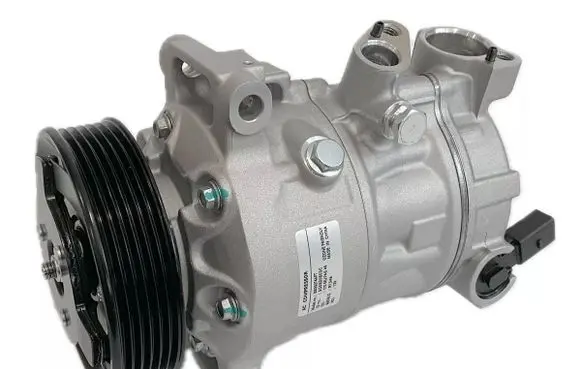 Volkswagen Golf VII Air conditioning (A/C) compressor (pump) 5Q0820803C 241534 5N0820803
