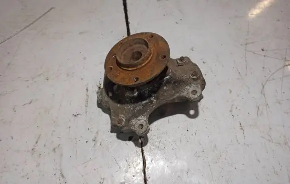 BMW 5 E60 E61 Front wheel hub 6760953
