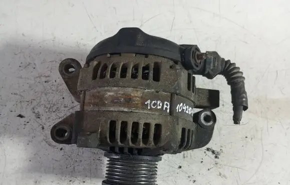Toyota Corolla Verso AR10 Generator/alternator 1042104521