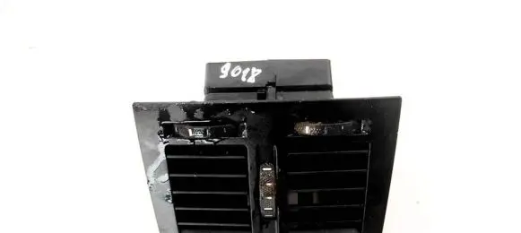 Skoda Octavia Mk2 (1Z) Dash center air vent grill 1Z0819203 4907