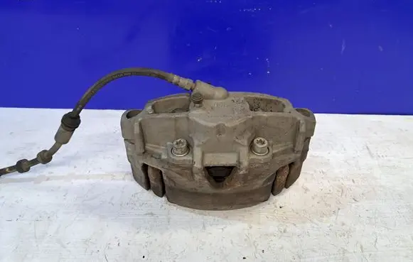 Volvo XC70 Front brake caliper 36000150