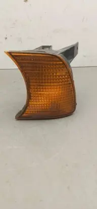 BMW 5 E34 Front indicator light 1384033 155243