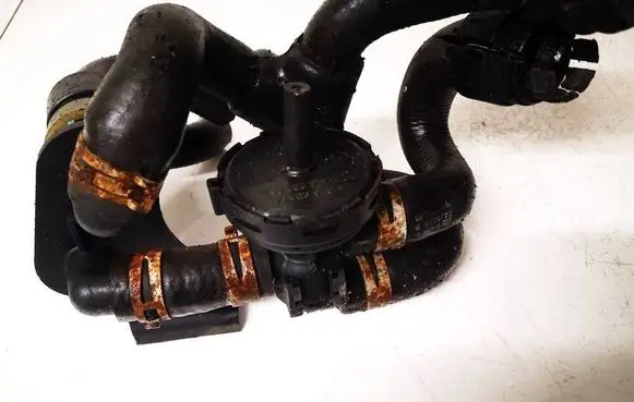 Opel Vectra B Coolant heater control valve 90566948 90566947