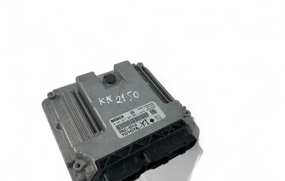 Toyota Auris 150 Engine control unit/module ECU 8966102Y10 0281017097