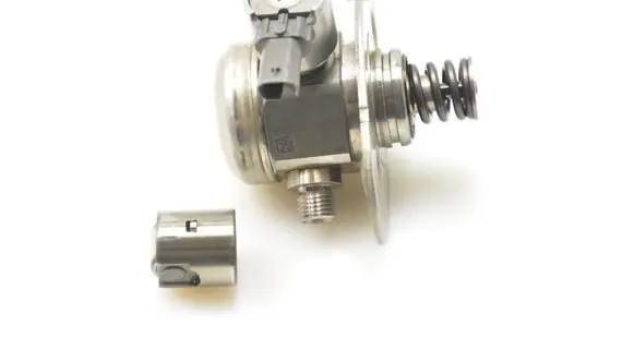 BMW X1 F48 F49 Fuel injection high pressure pump 7636881