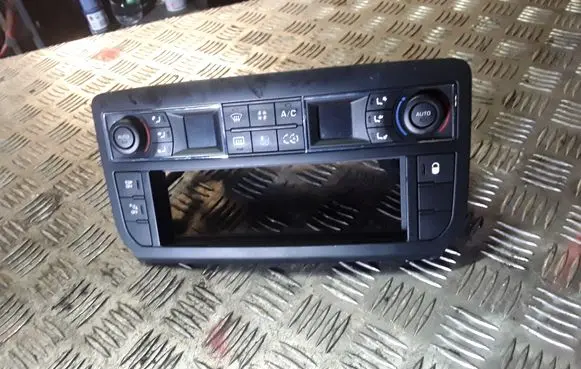 Citroen C5 Climate control unit 96829415