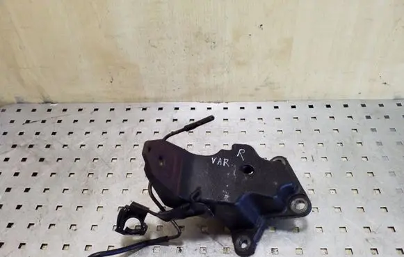 Nissan Pathfinder R51 Engine mounting bracket 11232EB305