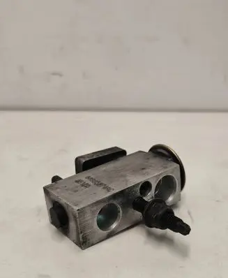 Jeep Grand Cherokee (WJ) Air conditioning (A/C) expansion valve 04885974AC 0512A