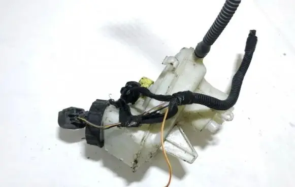 Brake fluid reservoir
