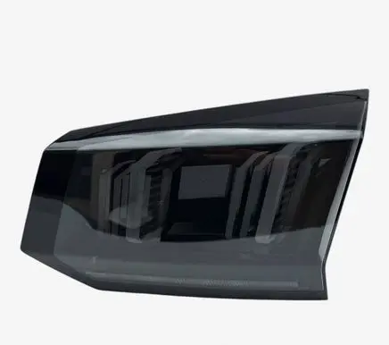 Peugeot 5008 II Rear/tail lights 9836231780