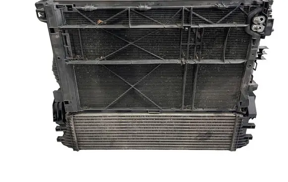 Mercedes-Benz Vito Viano W447 Radiator set A4479060412 A4475010001