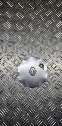 Renault Scenic I Wheel nut cap/cover 8200092281