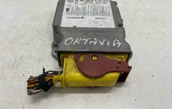Skoda Octavia Mk2 (1Z) Airbag control unit/module 1K0909605M