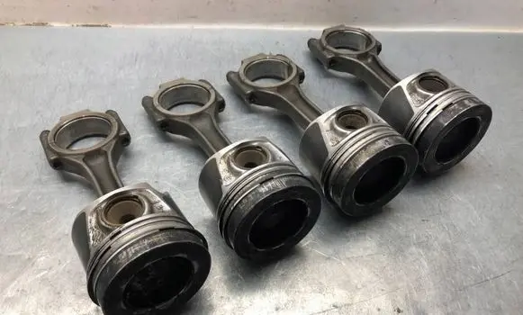 Audi A4 S4 B8 8K Piston with connecting rod 038J