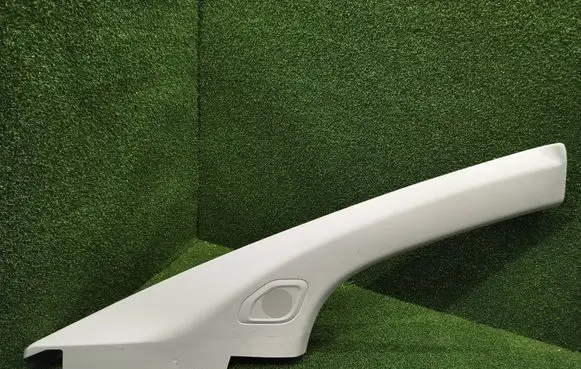 (D)pillar trim (top)
