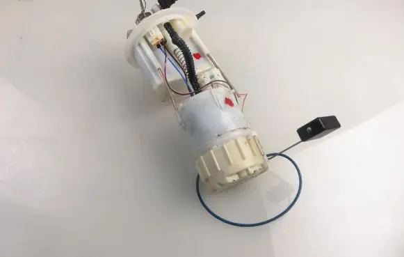 Peugeot 107 In-tank fuel pump 770200H010