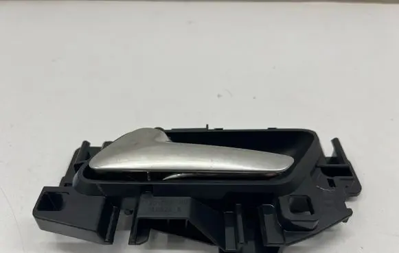 Opel Grandland X Front door interior handle 9820155380