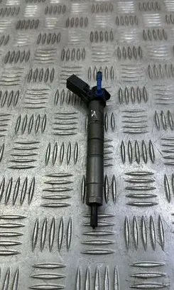 Mercedes-Benz E W213 Fuel injector A6540700187