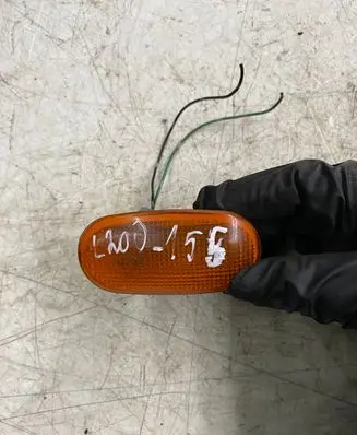 Mitsubishi L200 Front indicator light 