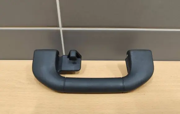 Mercedes-Benz C W204 Rear interior roof grab handle A2048100151