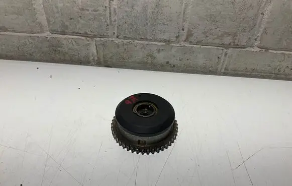BMW 7 F01 F02 F03 F04 Camshaft pulley/ VANOS 7600085