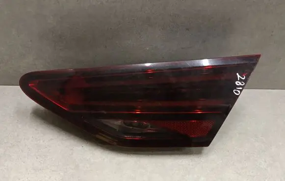 Seat Leon (5F) Tailgate rear/tail lights 5F0945308K 90117281 1117281GNK