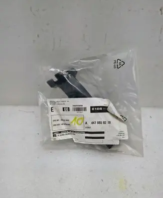 Mercedes-Benz Vito Viano W447 Front bumper mounting bracket