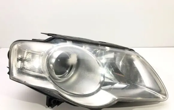 Volkswagen PASSAT B6 Headlight/headlamp 3C0941006Q