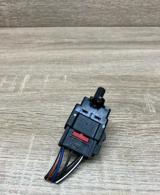 Ford Focus Interior fan control switch 98AWI8578AF