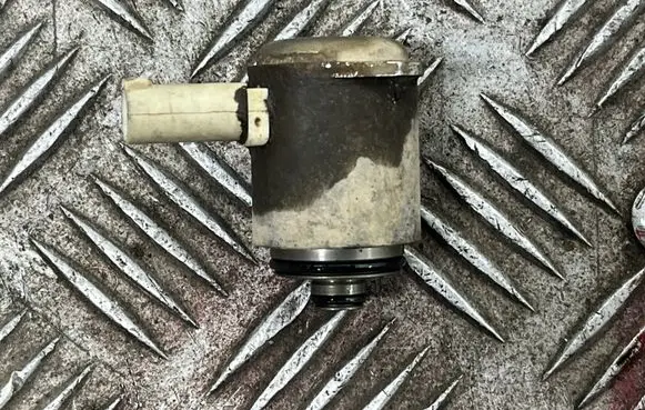 BMW 5 E60 E61 Hydraulic servotronic pressure valve MSM251B