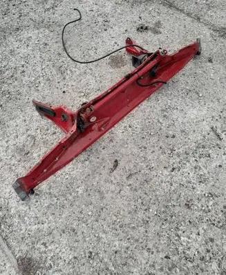 BMW 5 E34 Top upper radiator support slam panel