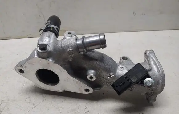 Dacia Logan II EGR valve cooler bracket 147170061R 8201678962 223655883R
