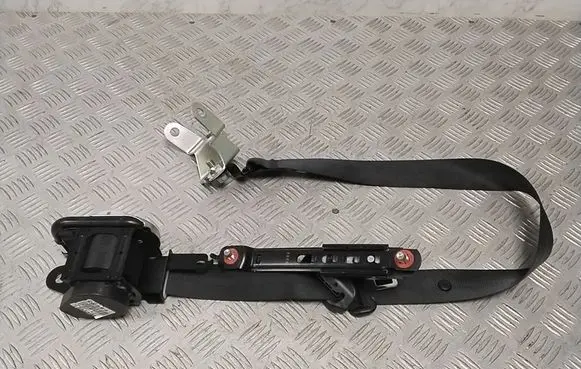 Nissan Leaf II (ZE1) Front seatbelt 638265001G