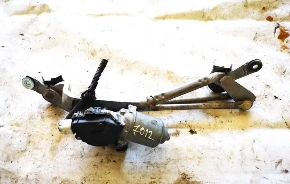 Toyota Urban Cruiser (XP110) Front wiper linkage and motor