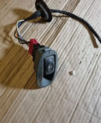 Renault Scenic I Quarter vent window switch 