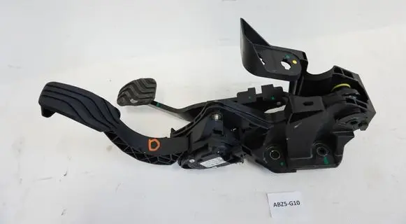 Dacia Duster II Brake pedal 180108467R