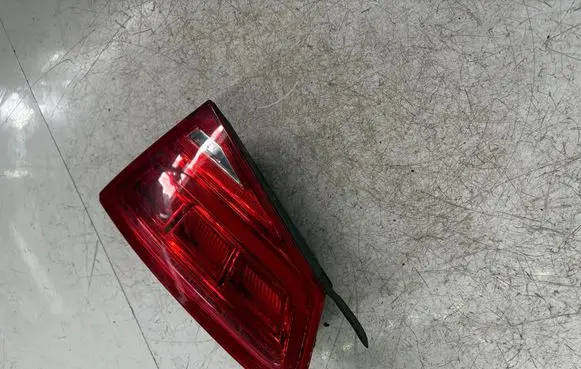 Audi A8 S8 D4 4H Tailgate rear/tail lights 4H0945094
