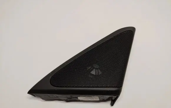Front door high frequency speaker
