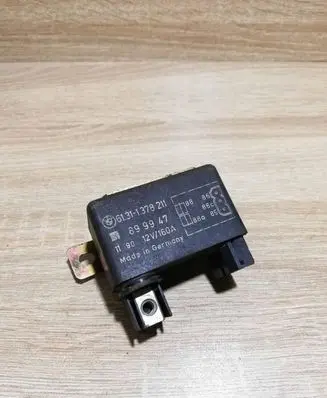 BMW 5 E34 Other relay 1378211