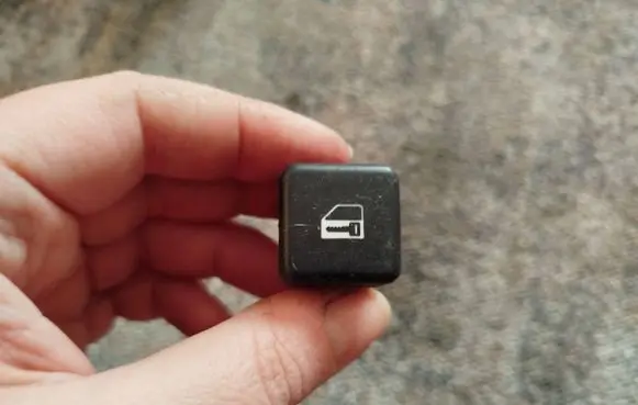 BMW 5 E39 Central locking switch button 8360828