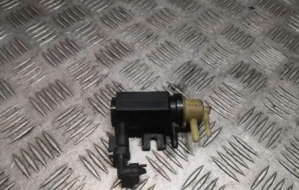 Mercedes-Benz SLK R172 Turbo solenoid valve 0091533128 A0091533128