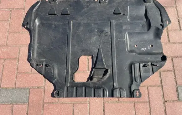 Ford Focus C-MAX Engine splash shield/under tray HPN2KUA 3M51R6P013AS 3M51R6P013