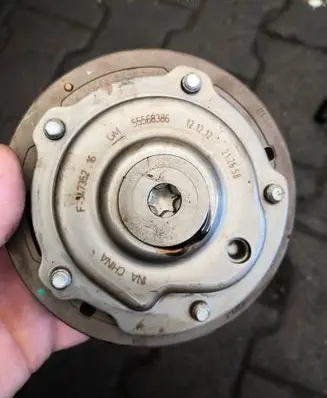 Opel Mokka Camshaft pulley/ VANOS 55568386