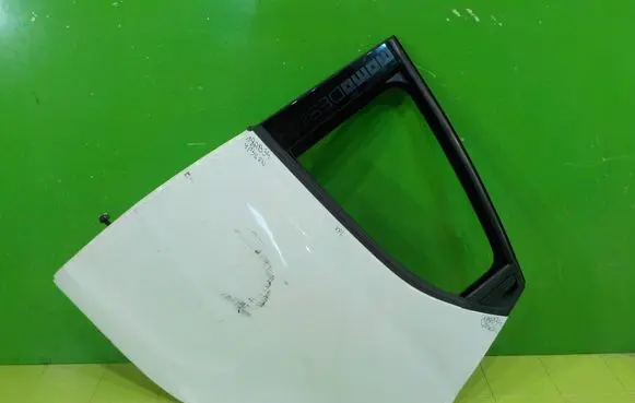 Chrysler Ypsilon Rear door 18AB34