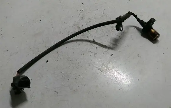 Toyota Avensis T250 Crankshaft position sensor 9091905030 0296000755